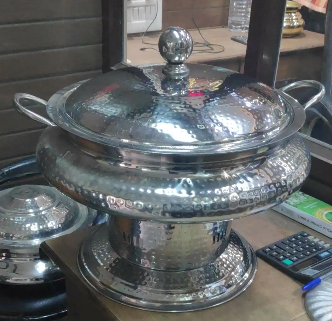 Luxury Copper Hammered Chafing Dish Customized Shape Antique Handmade Stylish Classic Table Top Stainless Steel Chafing Dish