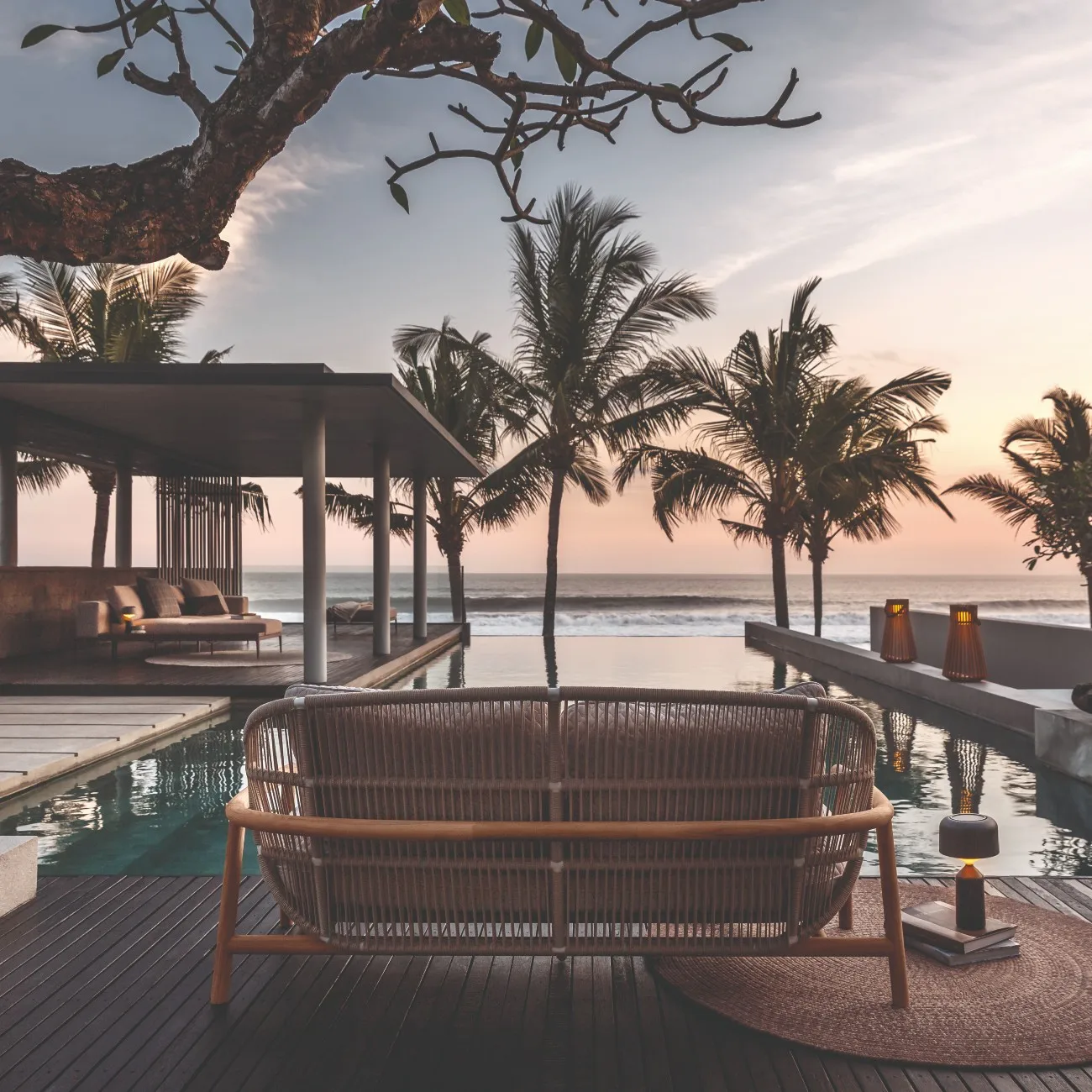 Teak Wood Rattan Outdoor Patio 2 Seater Sofa Garden Furniture -Rocaile