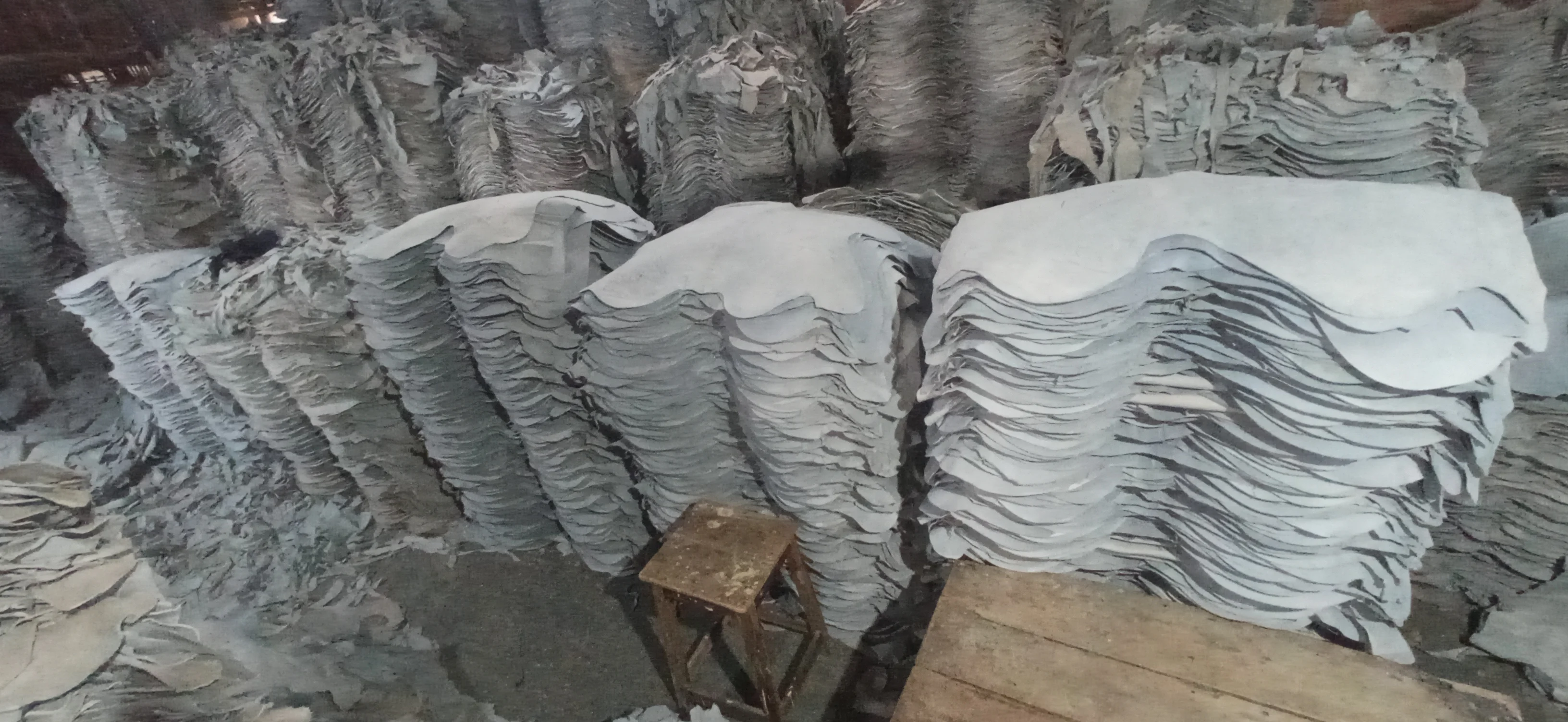 OEM SERVICE 100%%% GENUINE COW WET BLUE SPLIT  LEATHER 10sqft UP 1.4MM RAW HIDES EXPORT QUALITY CHEAP PRICE BANGLADESH WHOLESALE