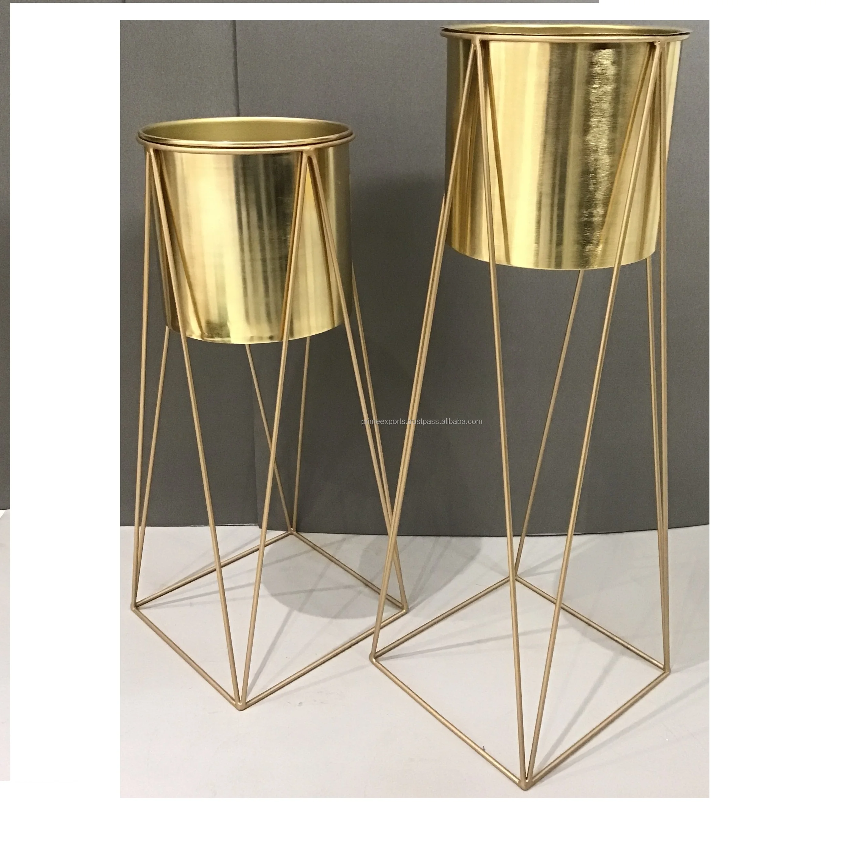 Iron wire metal flower planter stand for home interior and exterior decor scandinavian and nordic style flower pot planter stand