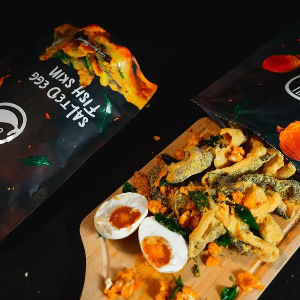 Высококачественное хрустящее соленое яйцо OYU, рыбья кожа, соленый яичный желток, хрустящая текстура 100 г, срок годности 12 месяцев, пакет, Халяль HACCP OEM