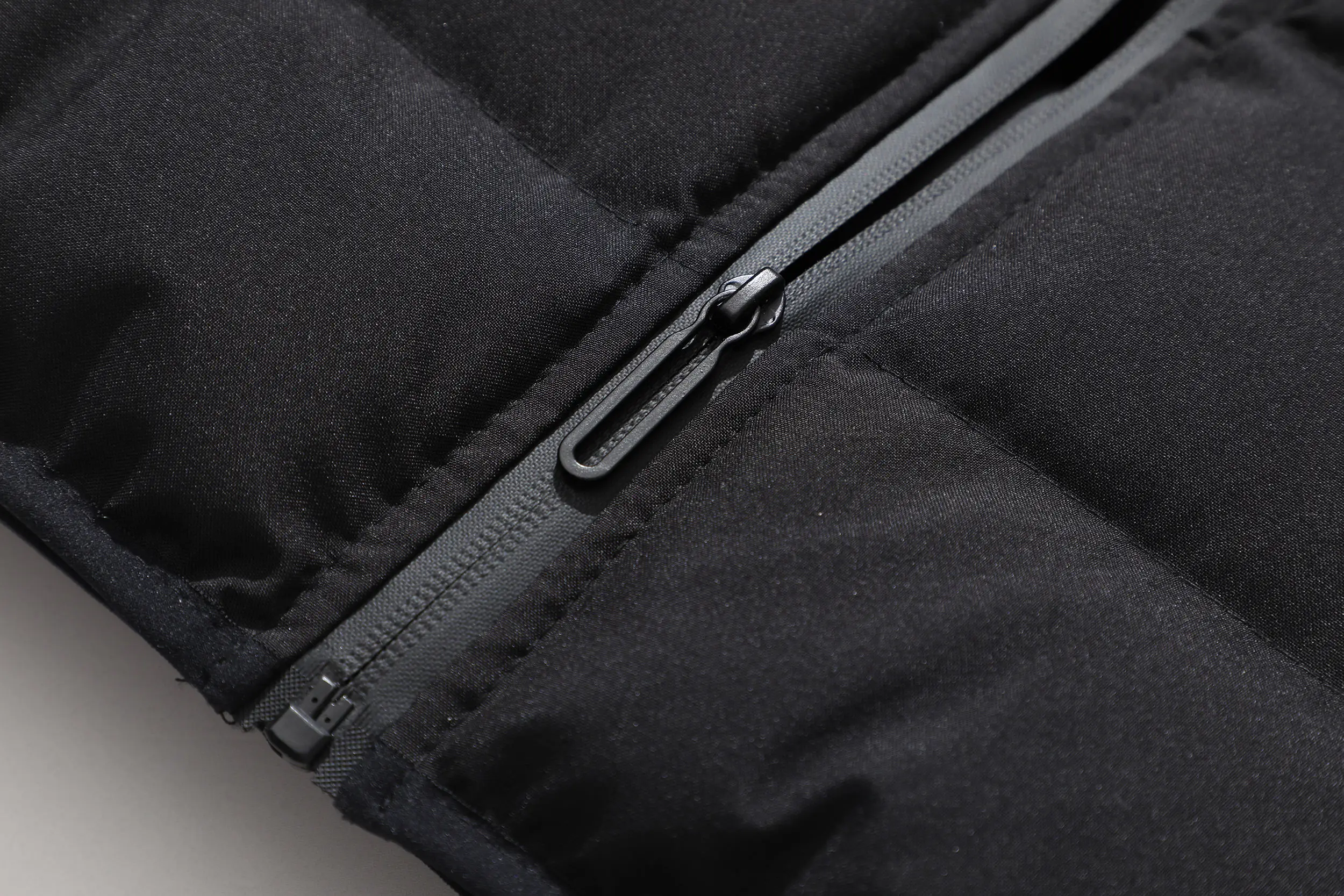 Cheap Price High Quality Boys Clothing Customized Logo Sleeveless Jacket Stand collar Puffer Down Mens Vest