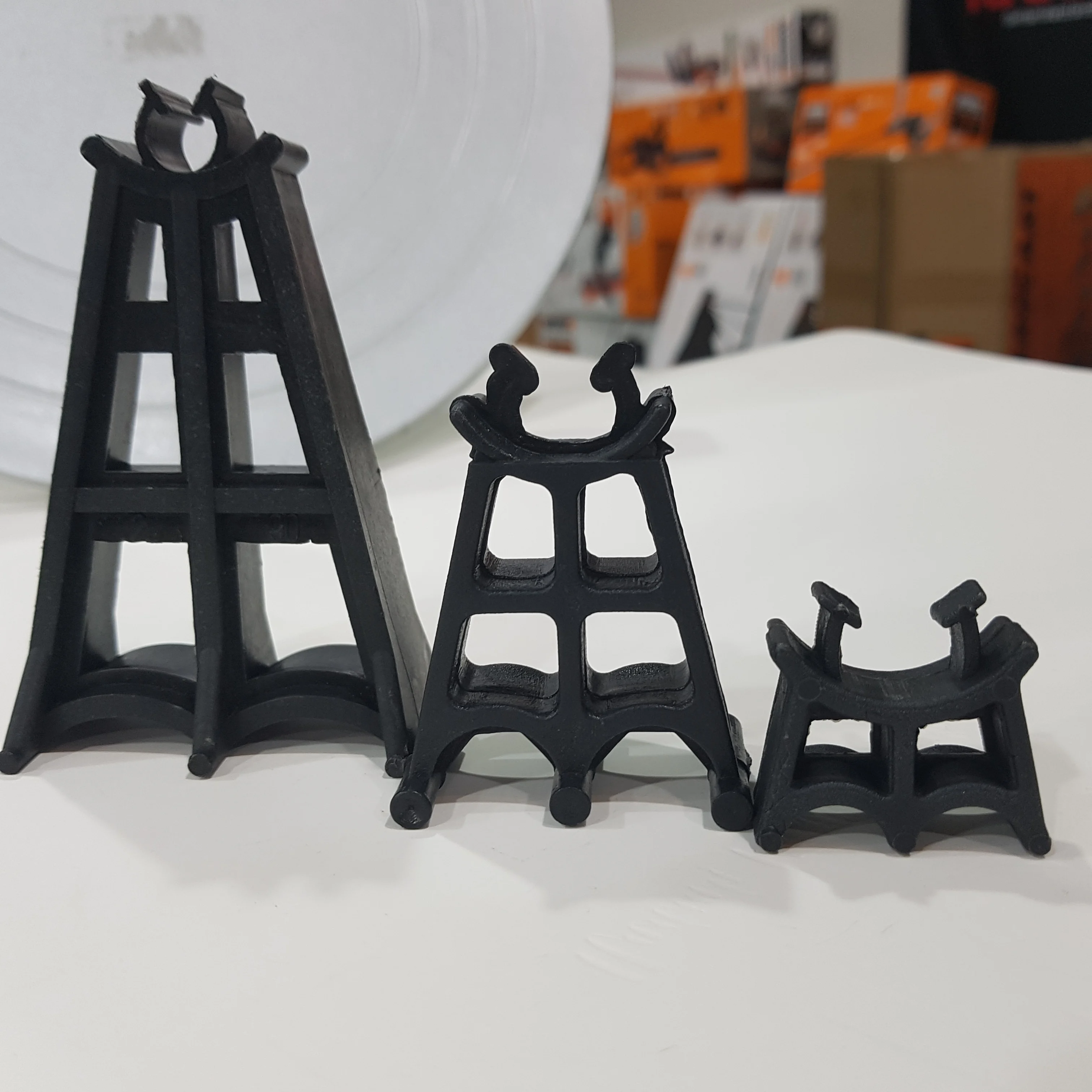 Heavy Duty Malaysia ISO Quality Construction Plastic rebar chair clips / Rebar Spacer With Clips For Reinforcing Concrete Mesh