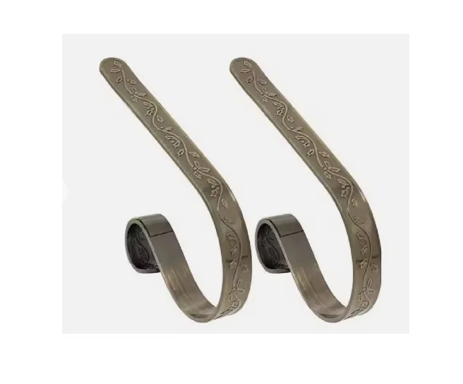 2023 Best Quality Clip Stocking Holder Set Four Pieces Wood Metal Cast Iron Rustic Modern Designs Christmas Occasion Gift Box