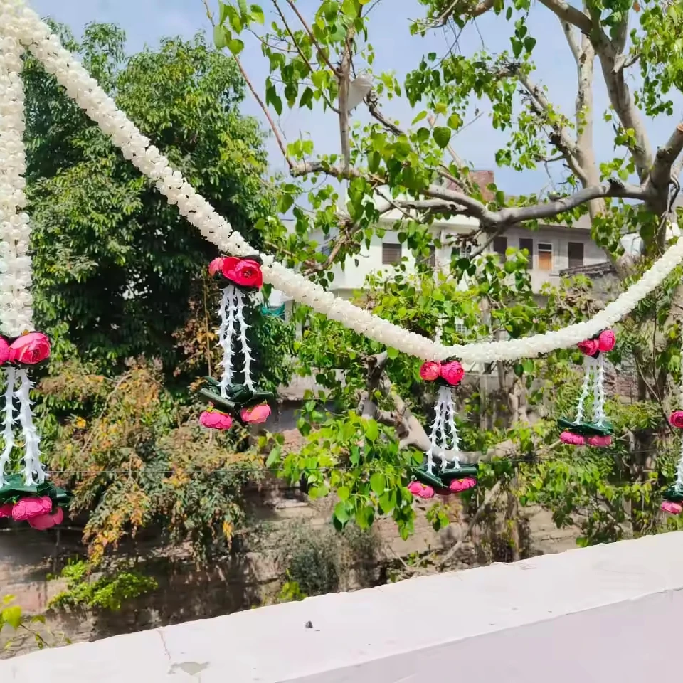 Handcrafted Toran Door Hanging, Gifts,Tuberose And Rose Bunch Home  Wall Decoration Indian Festive Diwali Vibes Pooja Door Decor