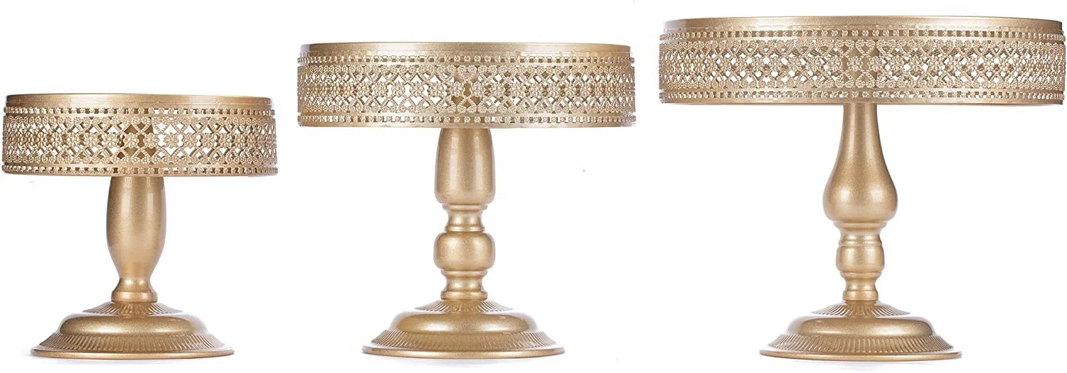 Eye Catching Design Golden Metallic Cake Stand Personalized Size Luxuries Cake Pedestal Elevated Cake Displaying  Plate
