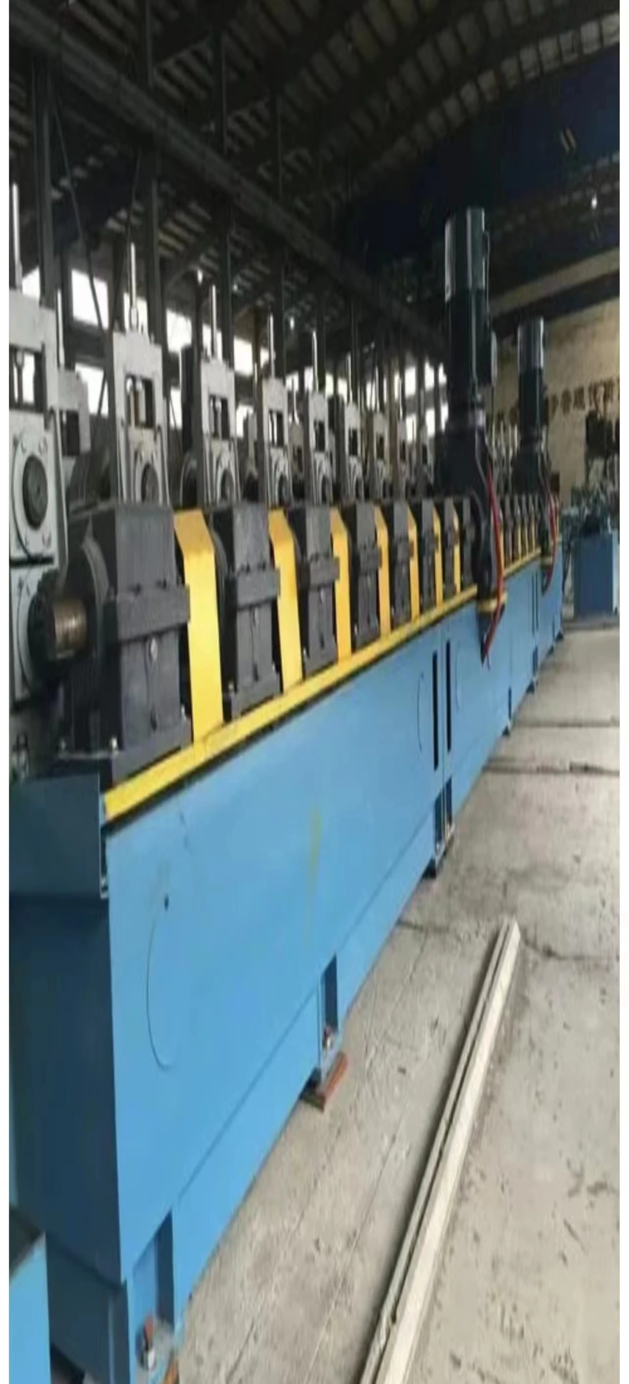 Hydraulic Sectional Single Spiral Auger Blade Screw Flight Cold Rolling Forming Machine