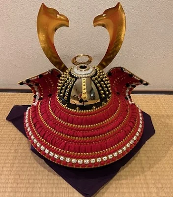 Japanese samurai helmet made by Japanese tradition looking for distributor samurai sword decoration
