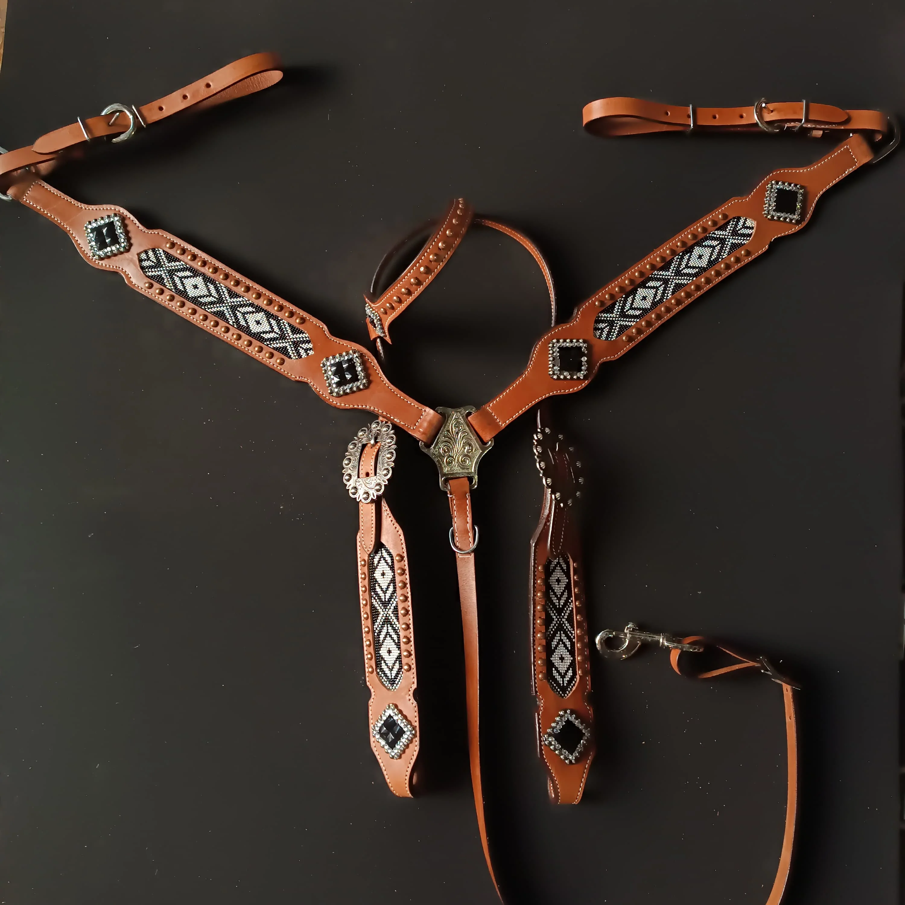 Top Quality100% Genuine Leather Western Beaded One Ear Headstall & Breast Collar Set With Wither Strap Supplier Manufacturer