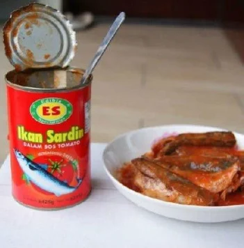 Консервированные сардины в томатном