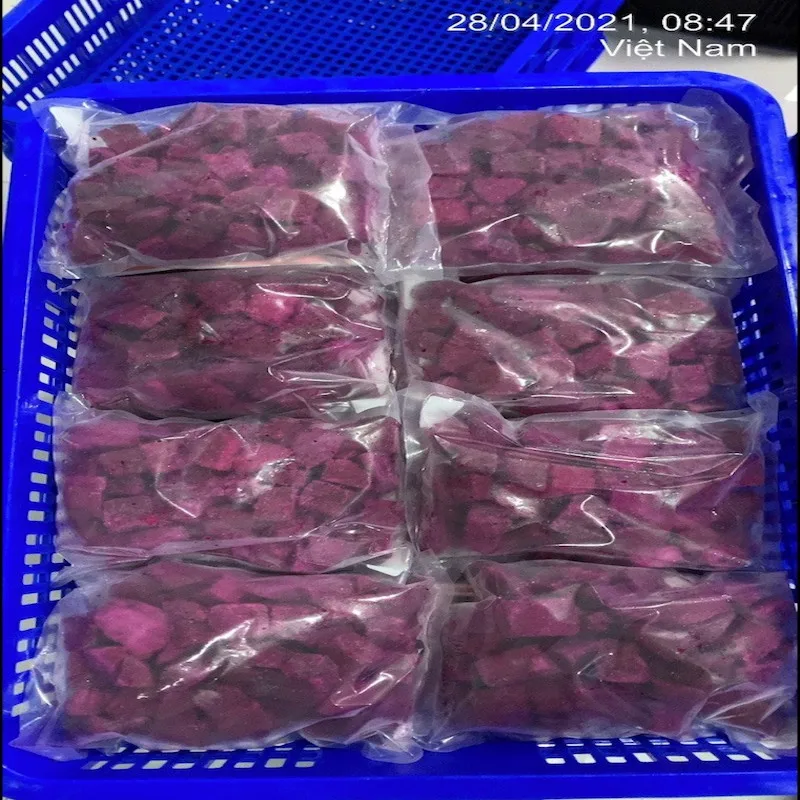 Frozen pitaya Dragon fruit IQF Naturally Sweet Low-calorie Fruit Small Shape IQF Red Dragon Fruit