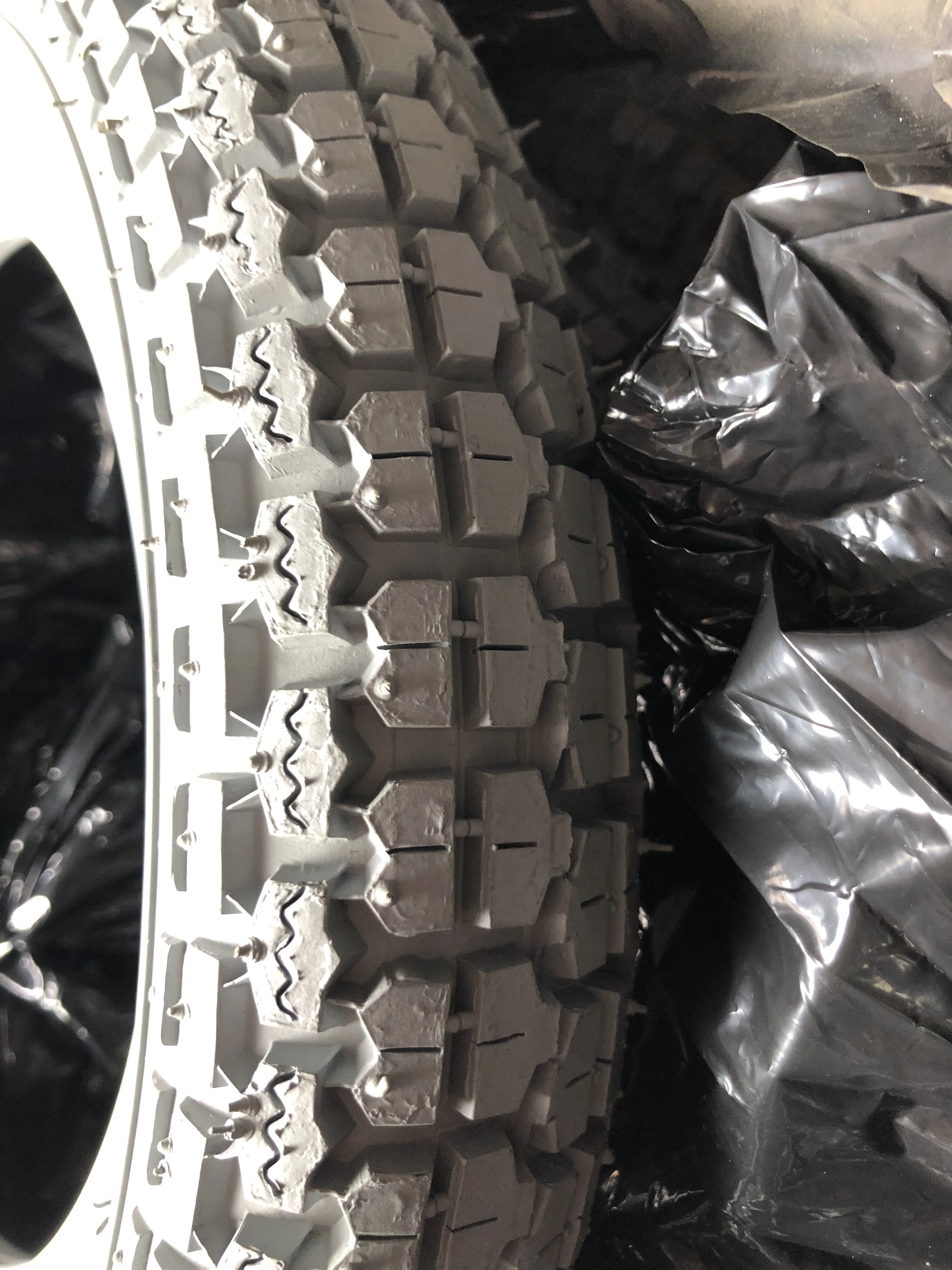 Unilli 3.00-10  14X3.2 UN7101 gray pneumatic tire tyres