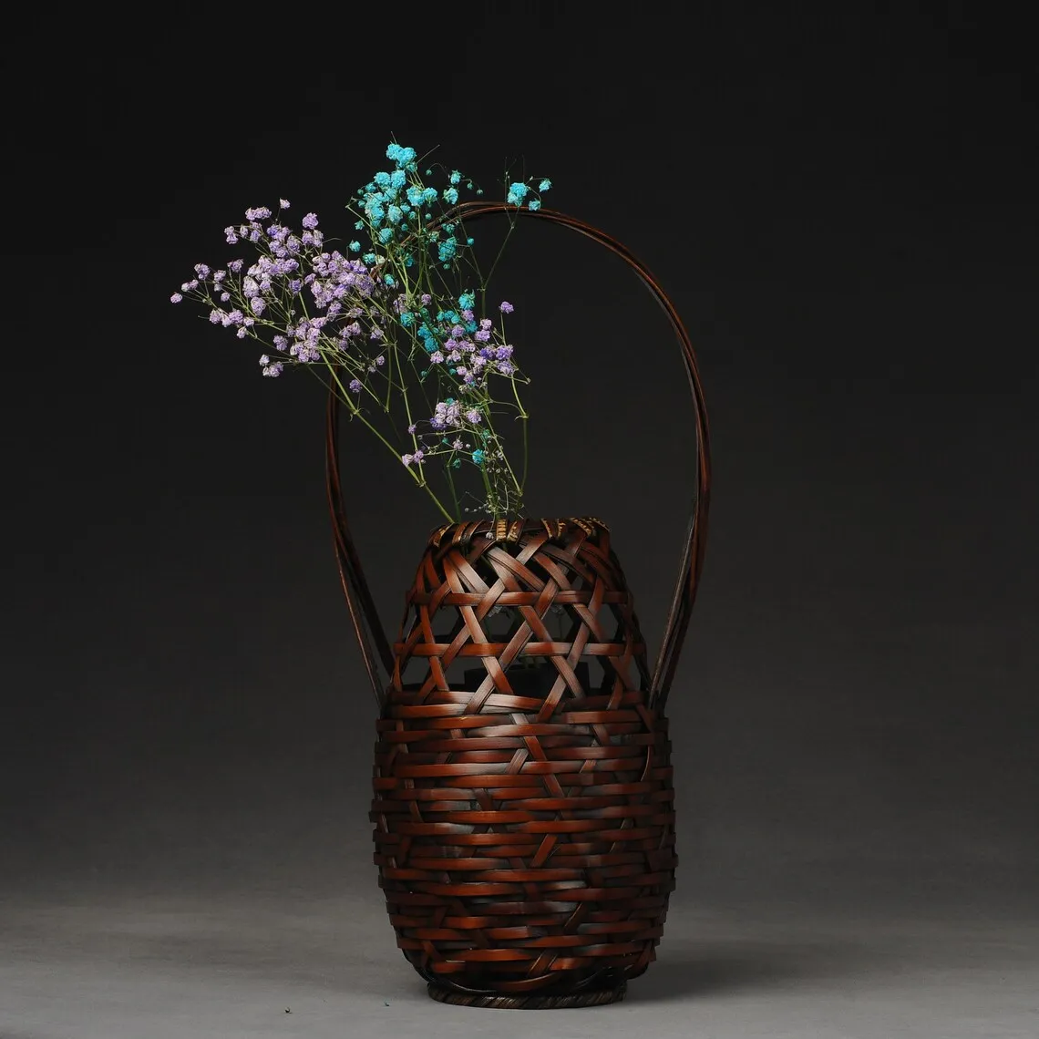 Tienphong Wholesale Modern Handwoven Bamboo Flower Basket, Flower Vessel, Bamboo Weaving Flower Baskets