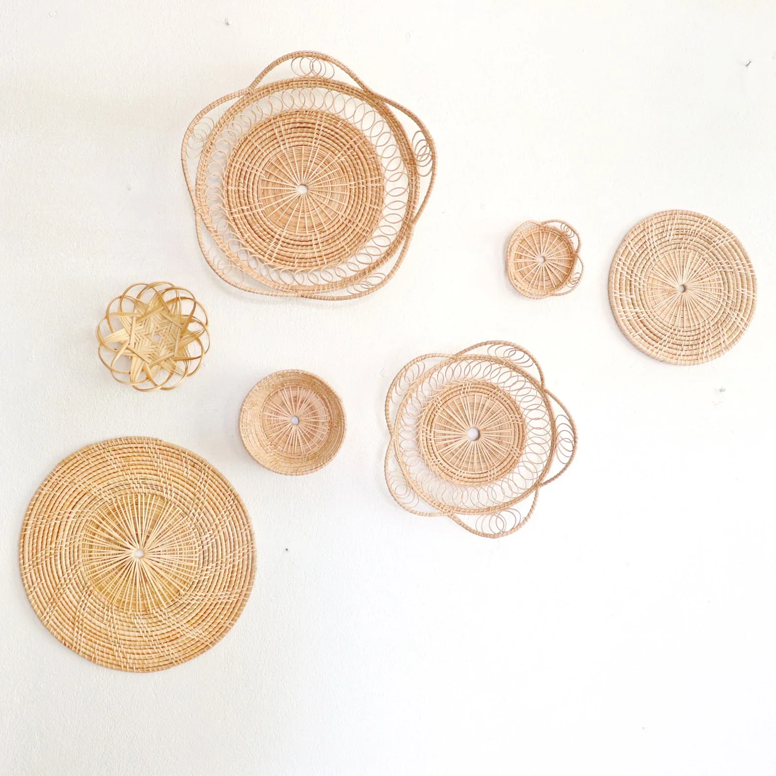 Hot trend Wholesale New product Handicraft Wicker Vintage Boho seagrass hanging plate basket wall decor House warming