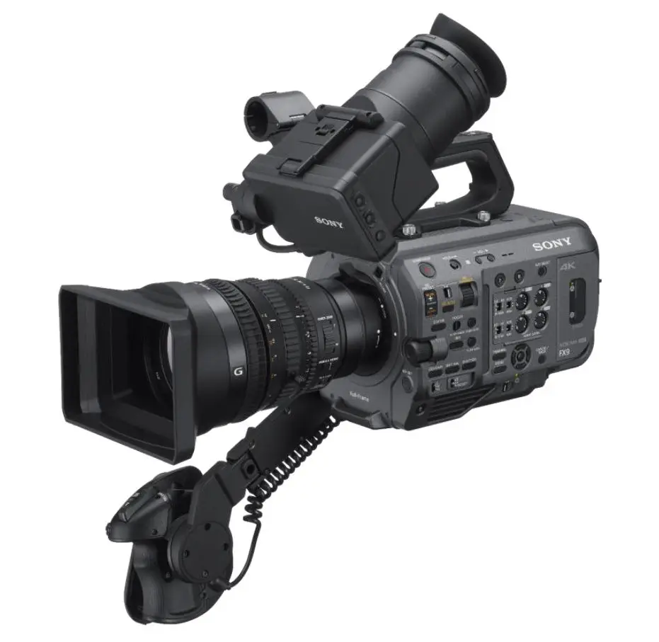 Новая PXW-FX9K система полнокадровой камеры XDCAM 6K с объективом 28-135 мм f/4G