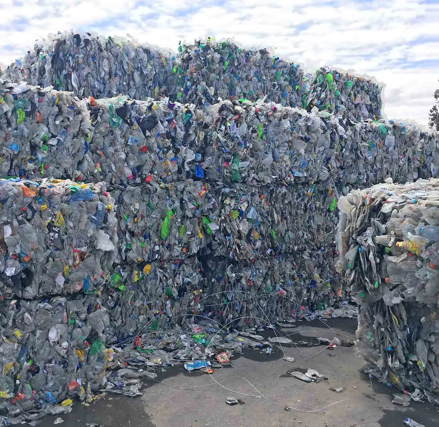 ПЭТ-бутылки в тюках