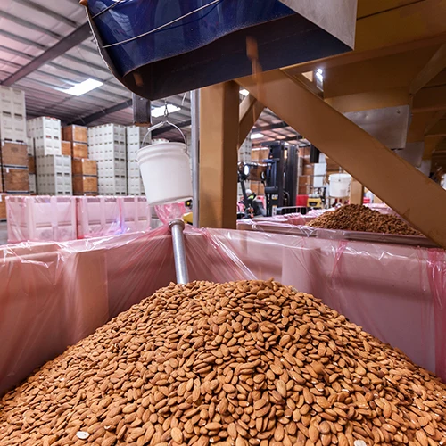 Калифорнийские миндальные орехи/орехи из сладкого миндаля/Мгновенные вкусные миндальные орехи ..