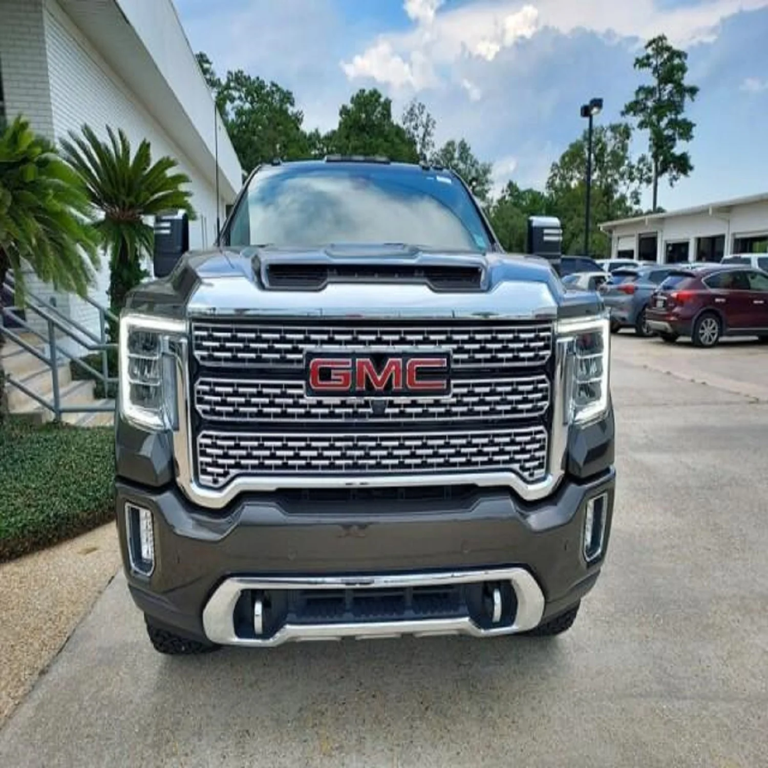 Б/у 2022 gmc Denali