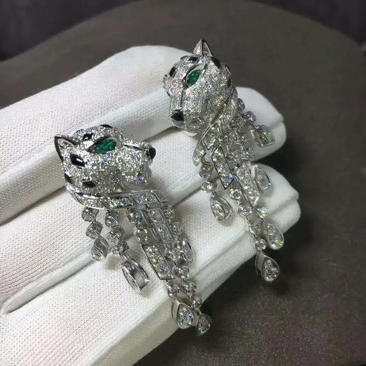 Premium Quality made in Panther Stylenin Designer Earring 14 Kt White Gold with VS Si Diamond Available at Inexpensive Price