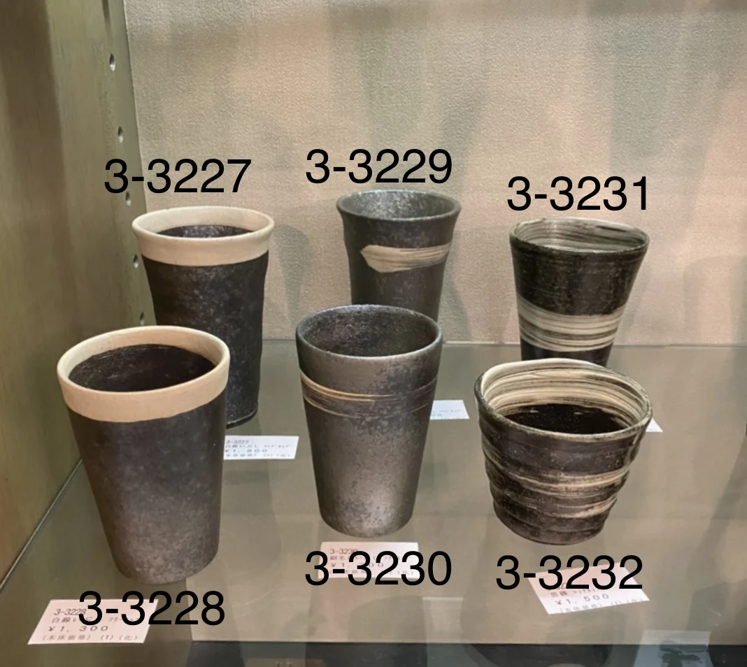 Stock selling ceramic mug cups for wholesales from Japan