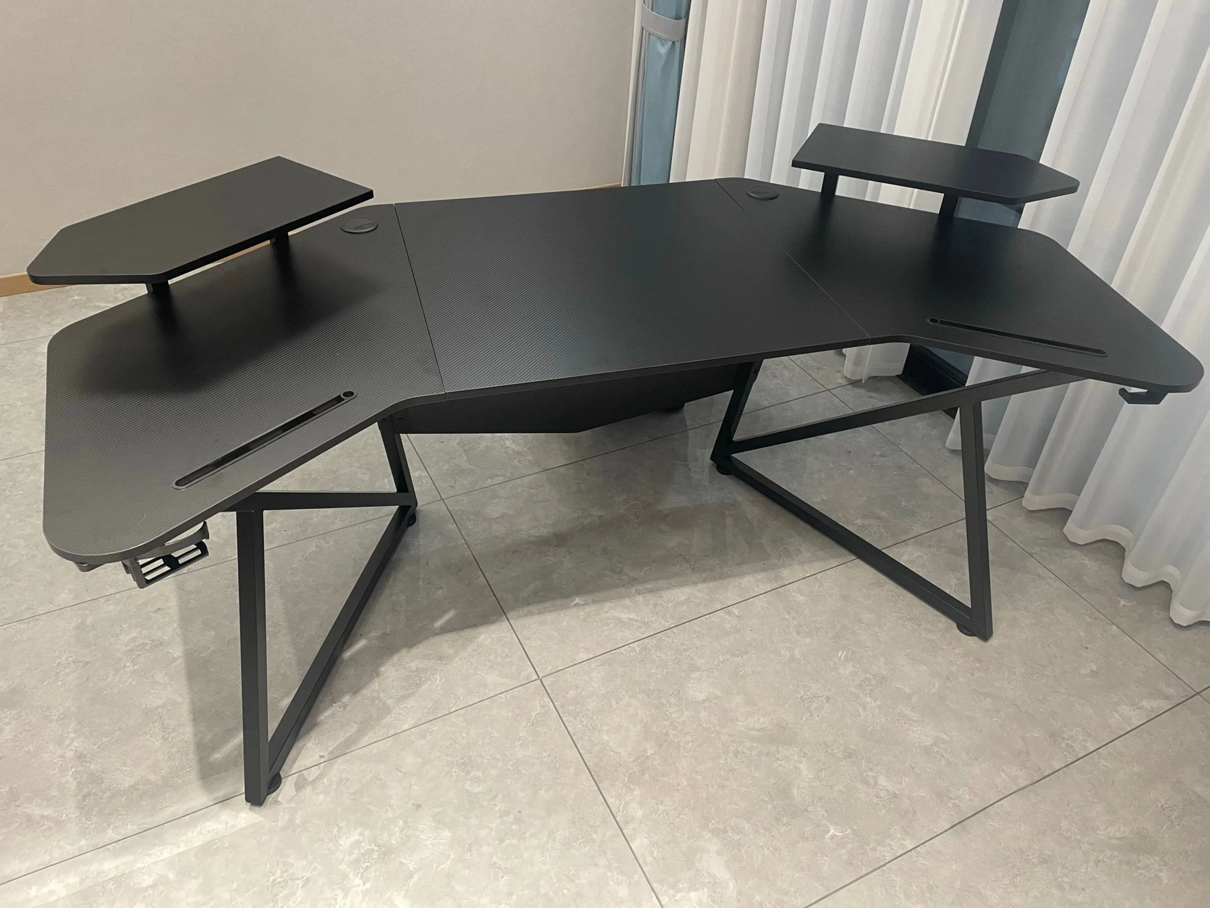 L shaped big size office home black color wood surface carbon fiber board metal feet gaming desk with Monitor stand