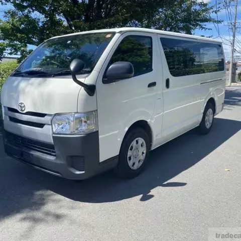 High Quality Used 2018 Toyotas 15-SEATER HIACE HIGH ROOF
