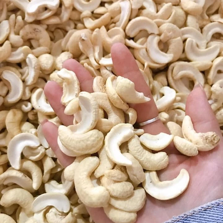 Cashew nuts are cheap. Vietnam Export Products Organic Cultivation Type Blanched Processing Type Fresh Cashew Peeled