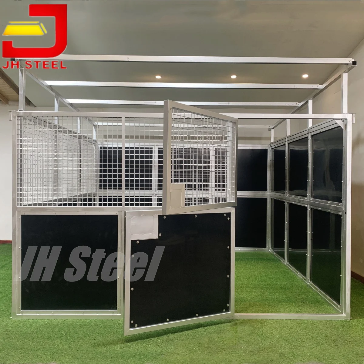 High Quality Fast Installation HDPE Infill Movable Horse Stable Panels with Sliding Door for sale