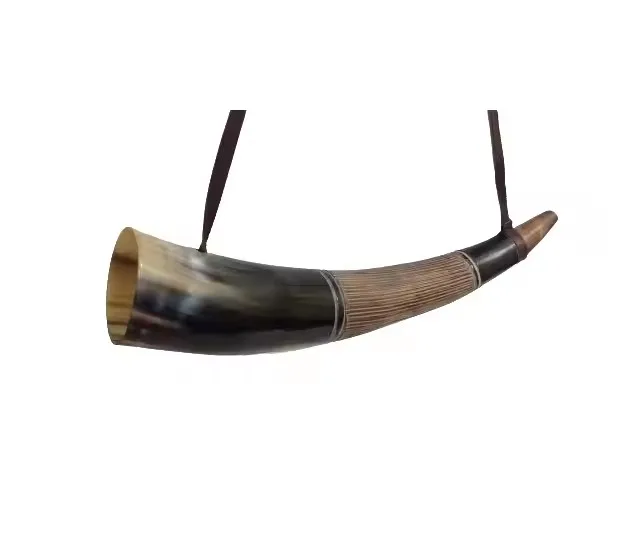 Natural High Quality Horn Classic Sounding Wholesale Battle Sound Cattle Blowing Horn with leather strip