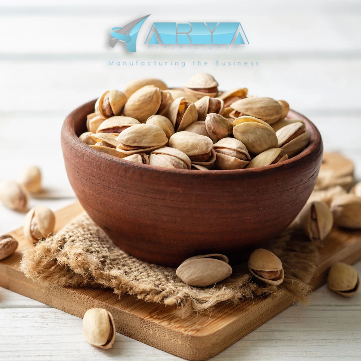 Свежие фисташевые орехи