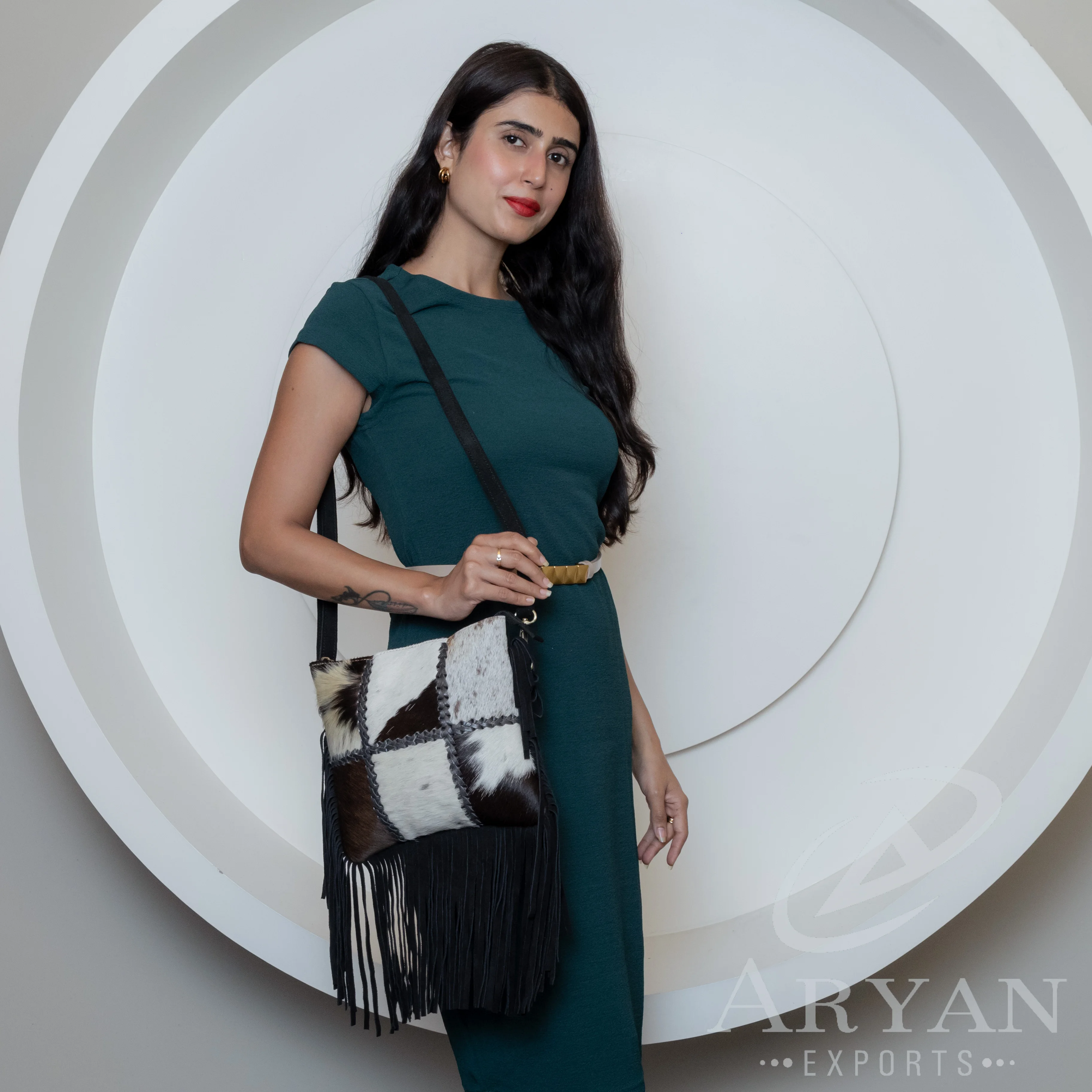 New Western Style Women Hair On Hide Fur Fringe Leather Sling Bag Patches Handbag Crossbody Fashion Gypsy Fringe Stylish Bags