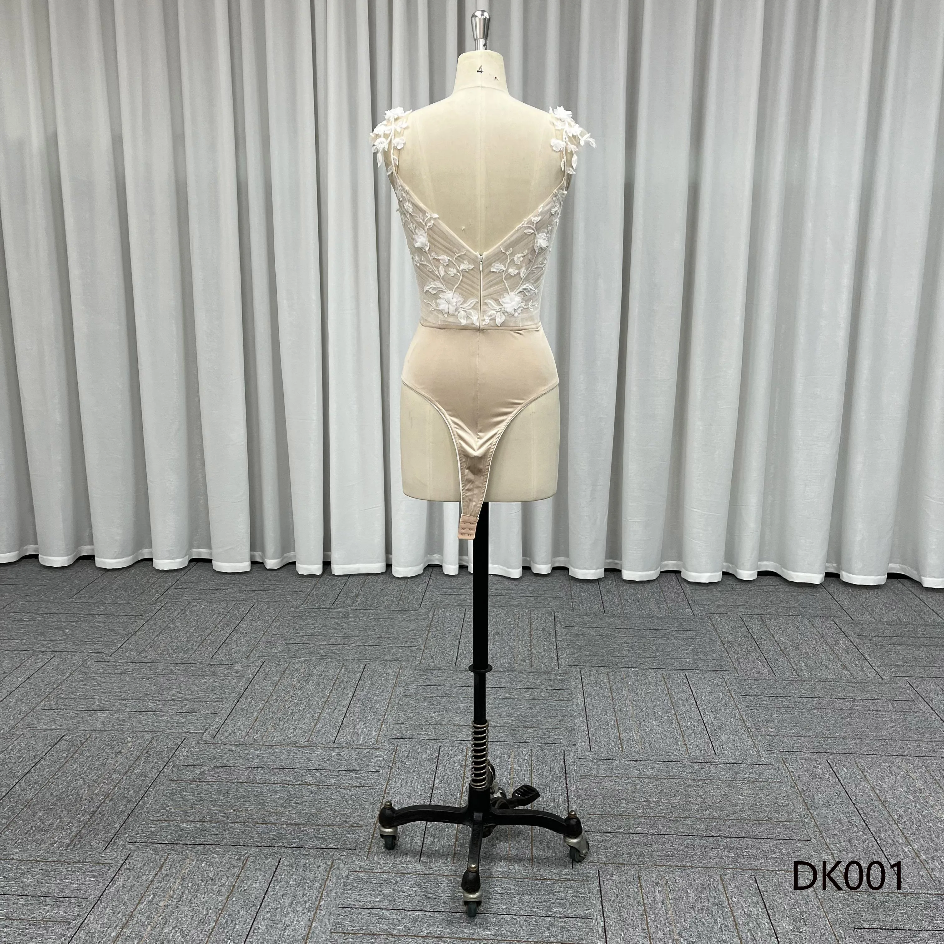 Lace small top wedding dress bride wear sleeveless  Short Vest Waistcoat