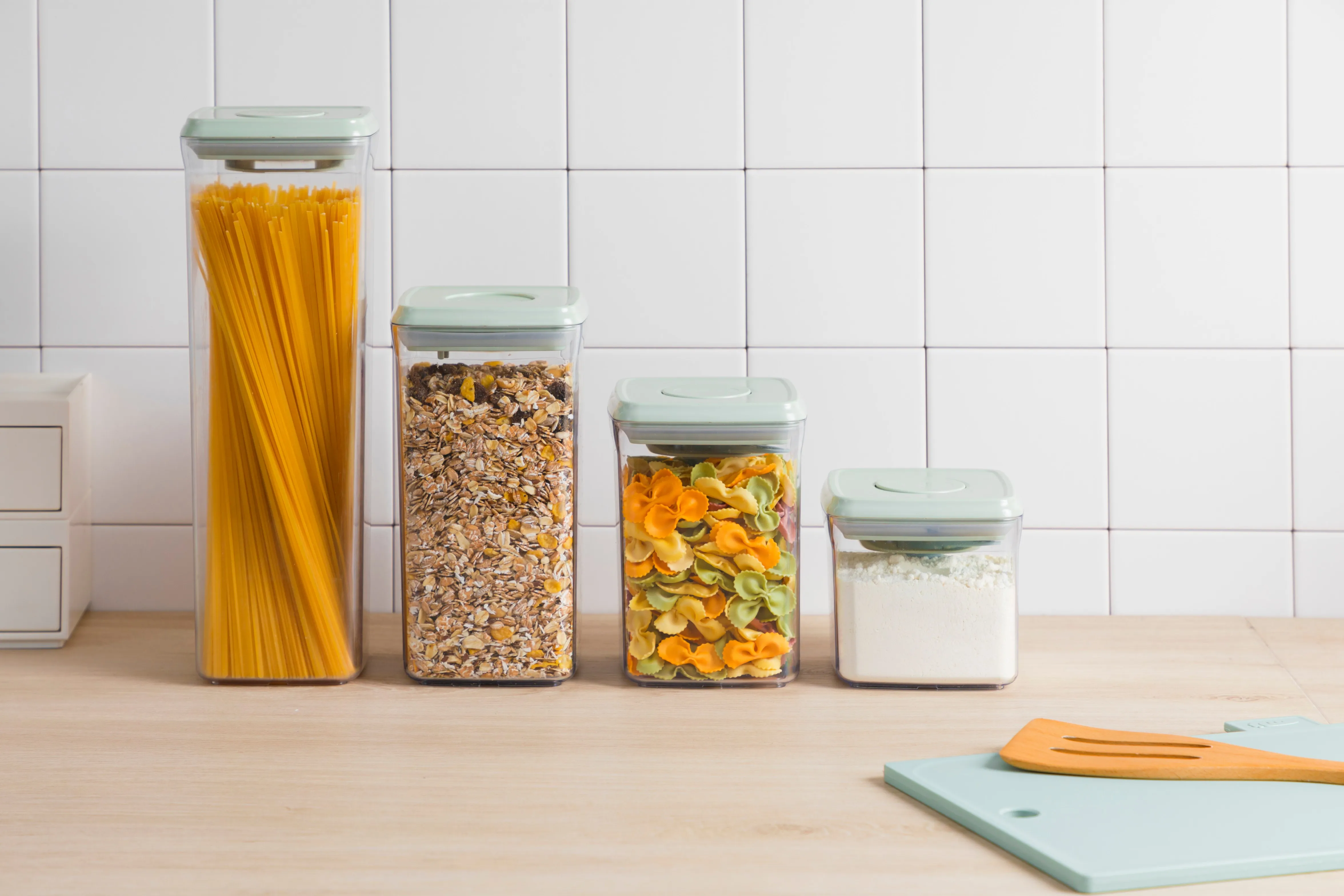 Hot Arrival 3-Piece Hokkaido Dry Food Container Set Super Tight Transparent Air Tight PP Plastic Various Modern Kitchen Spice