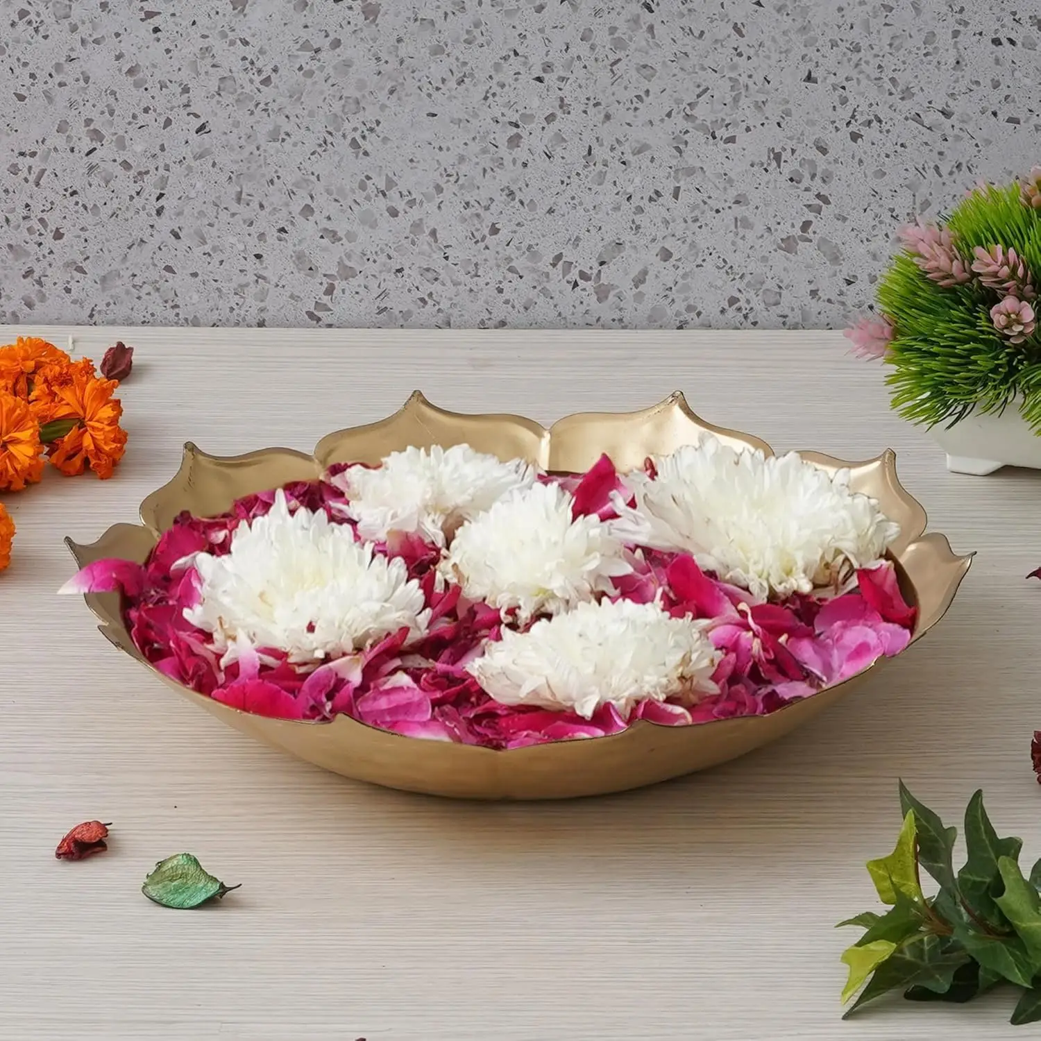 Diwali Gift Decoration Round Hammered Traditional Potpourri Bowl Urli Bowl Handicraft Bowl Floating Flowers Tea Light Candles