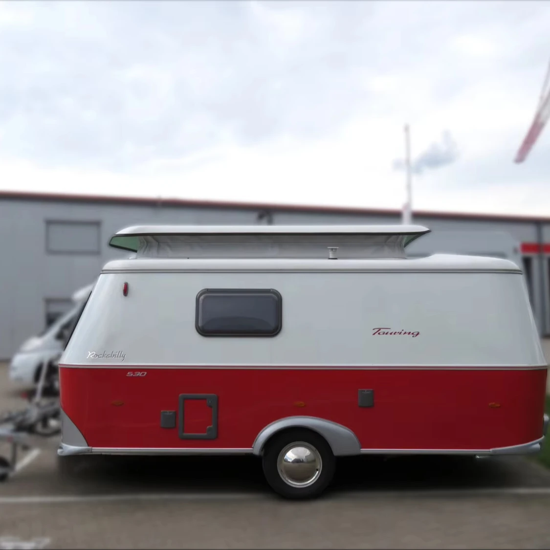 Buy Mobile Motorhomes camper trailer off road travel trailer Caravan Mobile Home Motorhome for sale