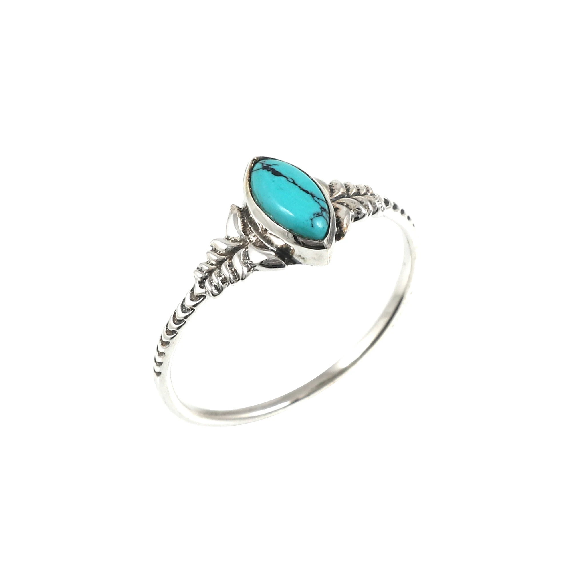 Minimal Nature Silver Jewelry Ring Wholesale Garnet and Natural Gemstone for Wedding and Party