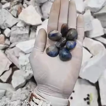 Natural Blue Sapphire Hand  Polished Crystals Tumbled Stone ,  Gravel  Blue Sapphire Gemstone For Home Decoration