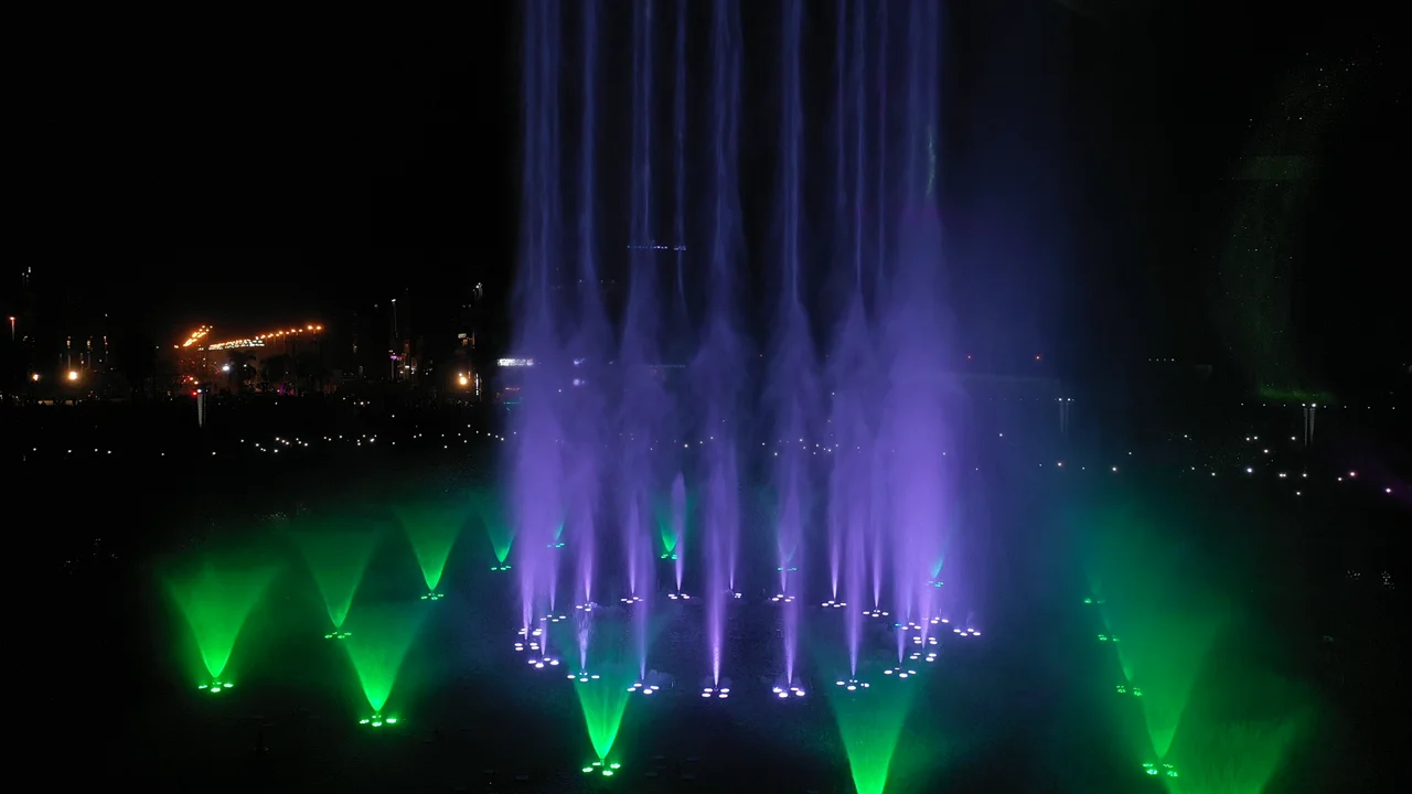 Round Pool Music Fountain with laser and 3D mapping  projection