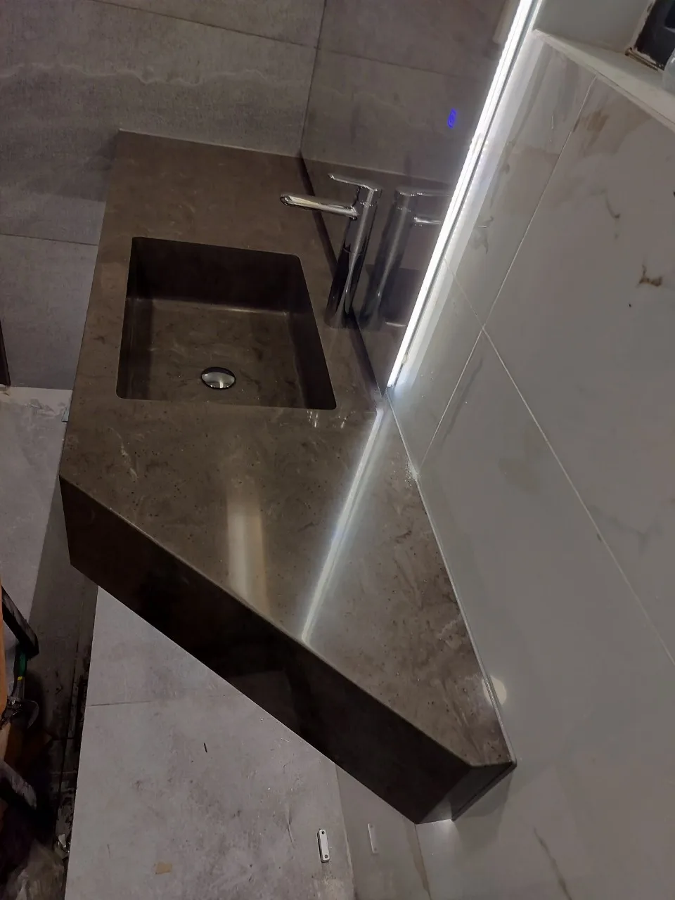 LED Backlit Mirror Illuminated Bathroom Mirror with Anti Fog Function Wall Mounted Makeup Vanity Mirror Over Cosmetic Bath Sink