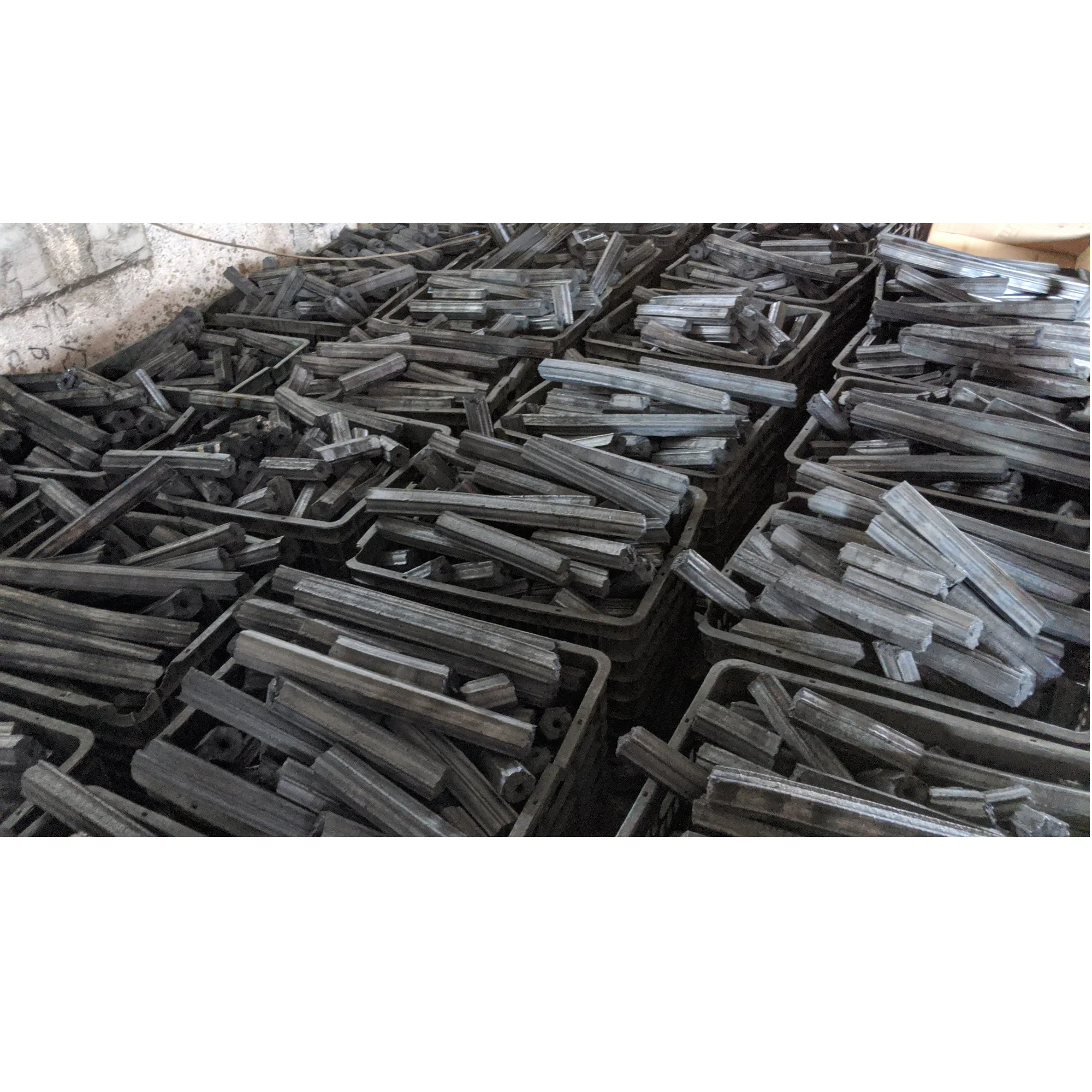 Charcoal Barbecue (BBQ) Black Natural Activated Carbon Stick Sawdust Charcoal Low Ash Hard Wood Briquette Ready To Ship