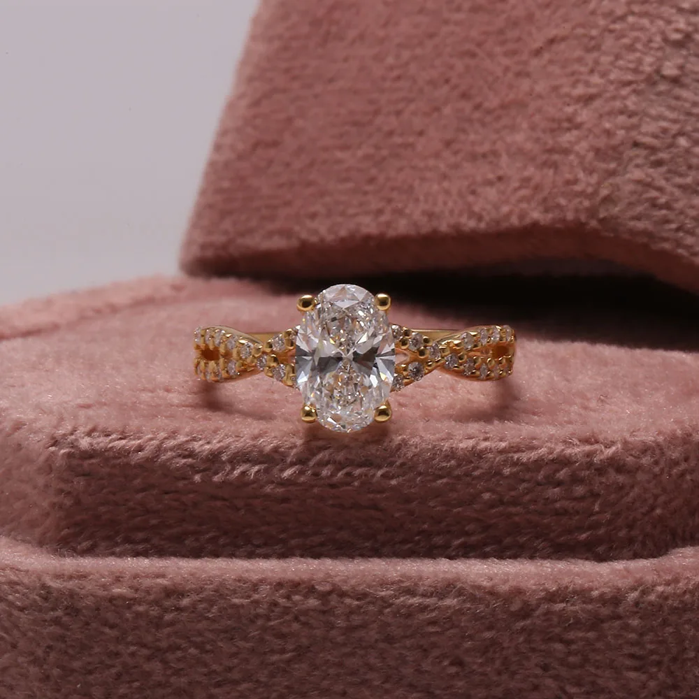 VVS clarity lab grown oval and round cut sparkling diamond In 14 Kt yellow gold womens wedding wear solitaire ring