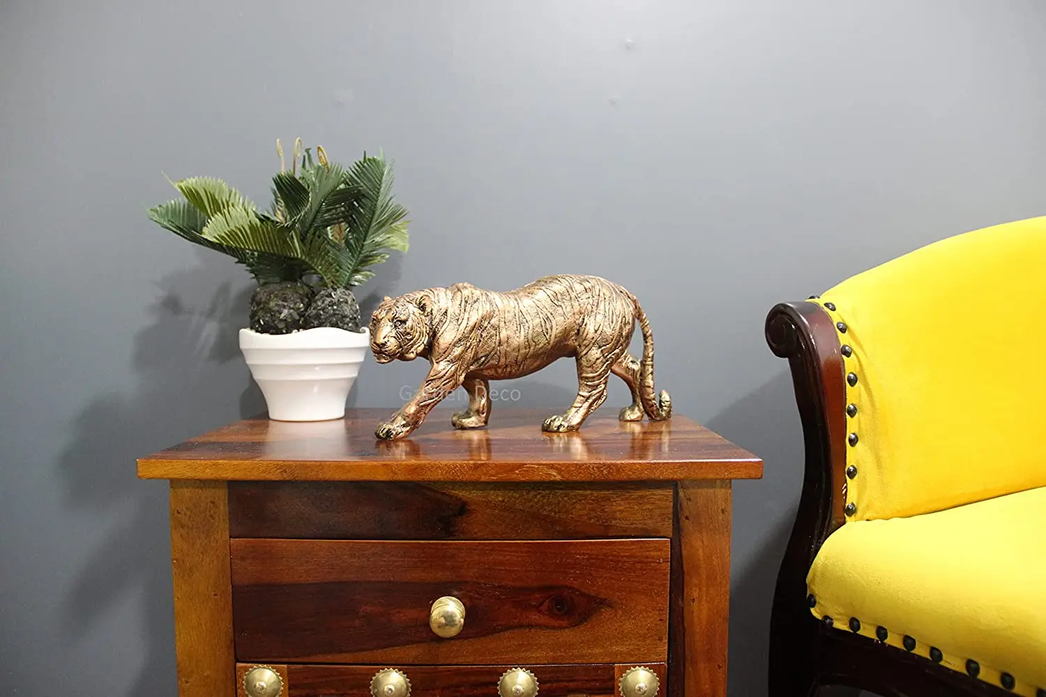 Tiger Antique Gold Aluminum Statue Sculpture For Table Decor Luxury Design Sculpture For Home and Office Best for Gift