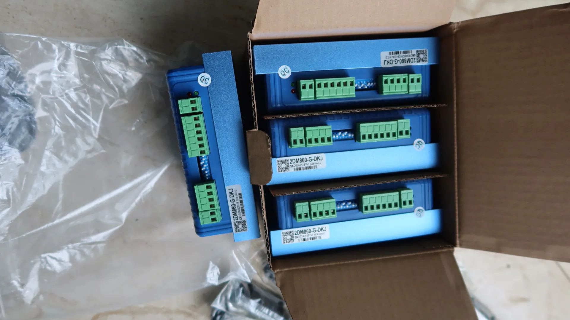 Drives for woodworking engraving machines