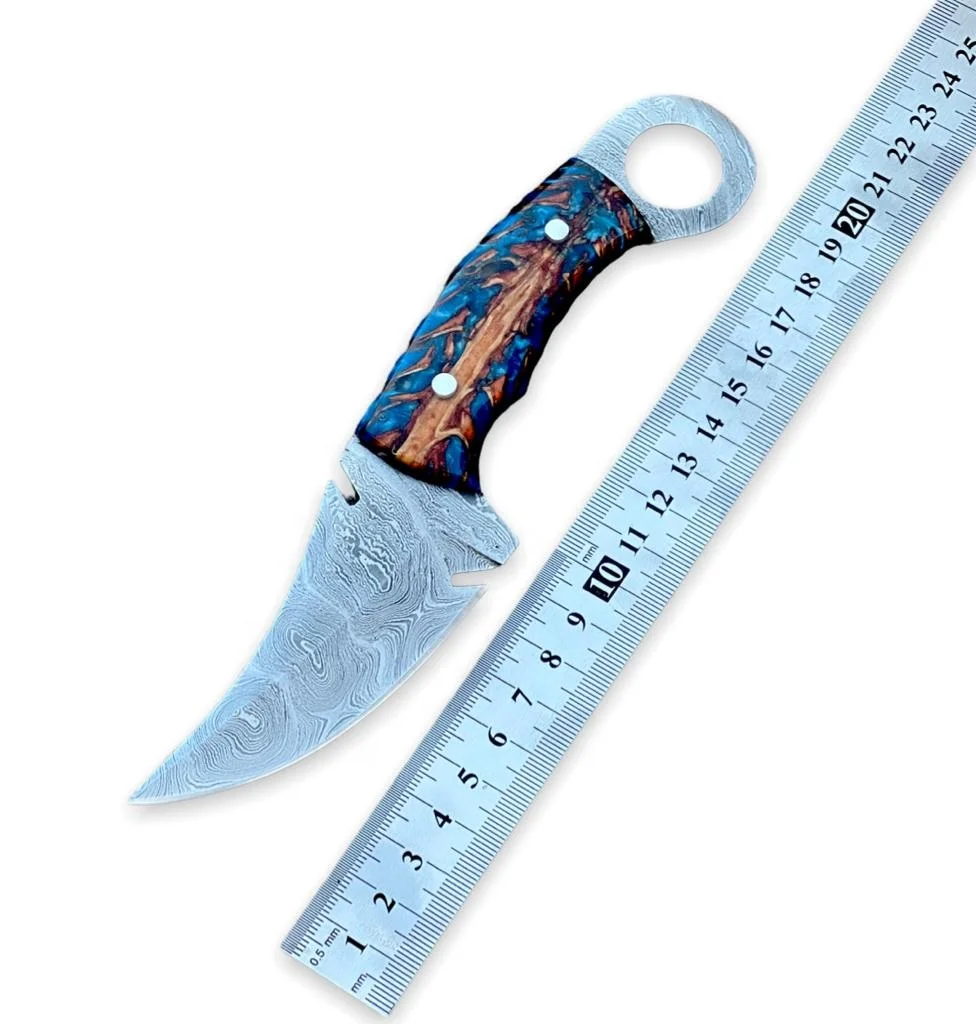 Новый охотничий нож ручной работы из дамасской стали с ручкой из эпоксидной смолы и кожаным футляром