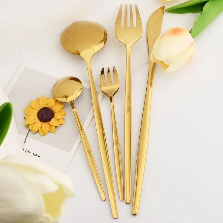 Hotel and Restaurant Spoon Flatware Set Home Dinnerware Dining Tableware Stainless Steel Cutlery Set At Affordable Price