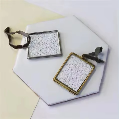 Vintage Style Glass brass Kiko frame Hanging glass Picture Frame Gold Finished Pressed Flower & Leaf Decor For Home