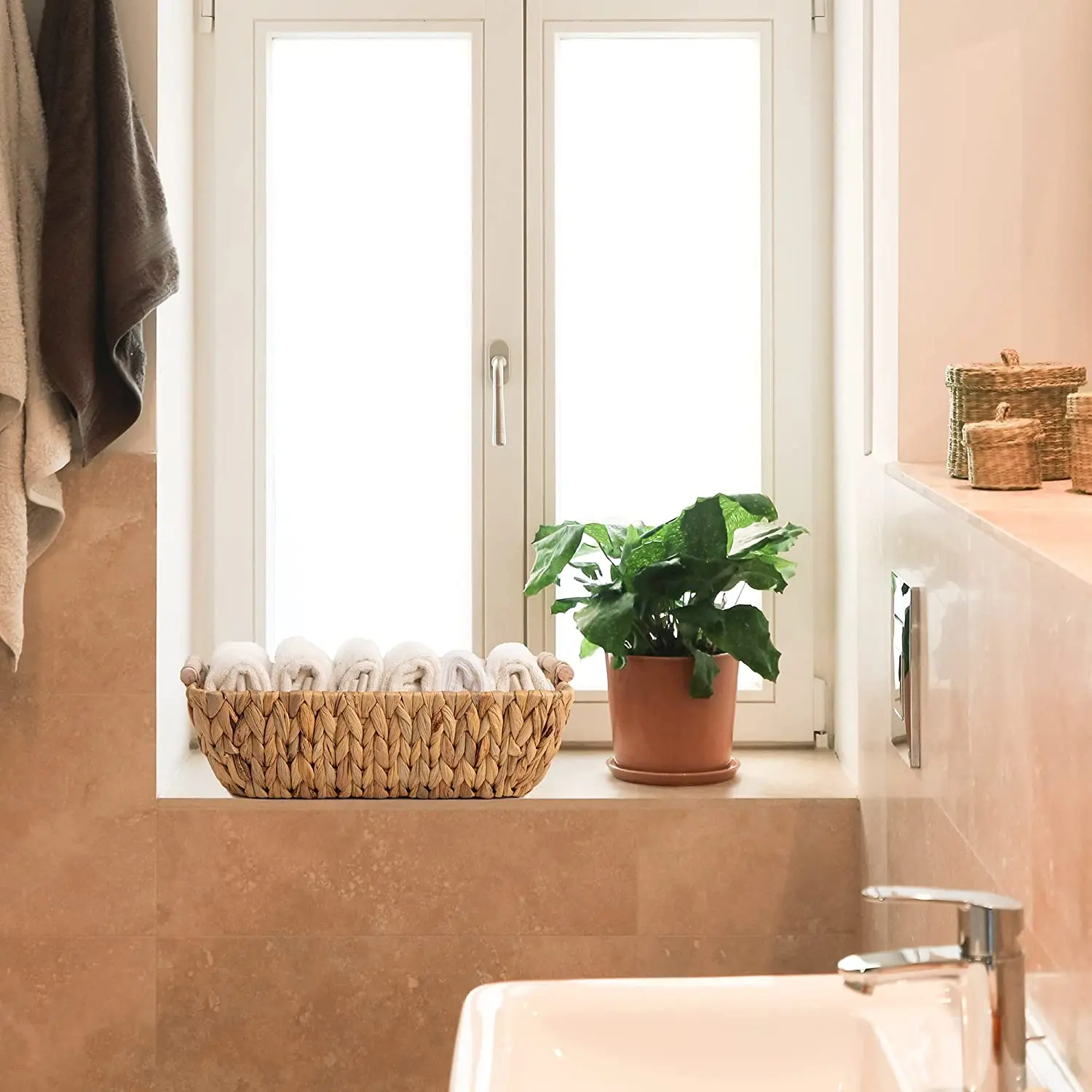 Hand Woven Large Storage Baskets with Wooden Handles Seagrass Wicker Baskets for home decoration