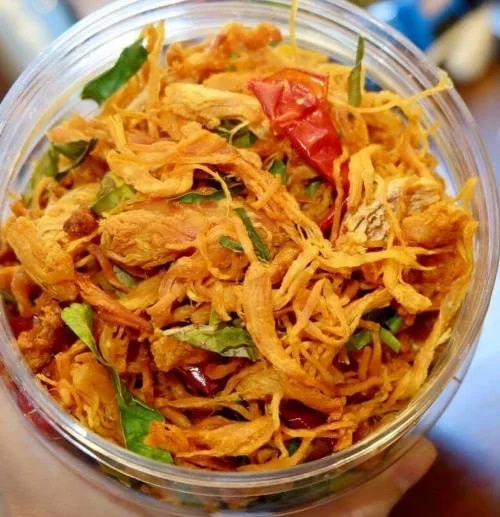 Spicy fried shredded chicken Jerky meat with Dried Lemon leaf leaves for bulk export Snack Anna