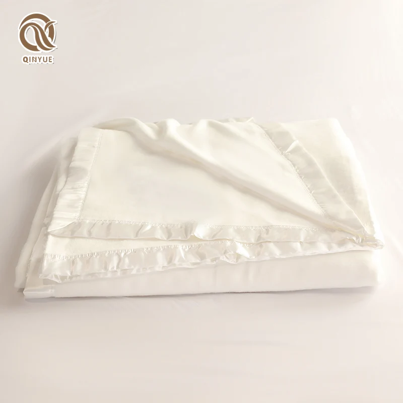 Wholesale Eco-Friendly Hypoallergenic Cooling High Quality Oversized Knitted White OEKO-TEX 100 Pure Bamboo Bedspread Blanket