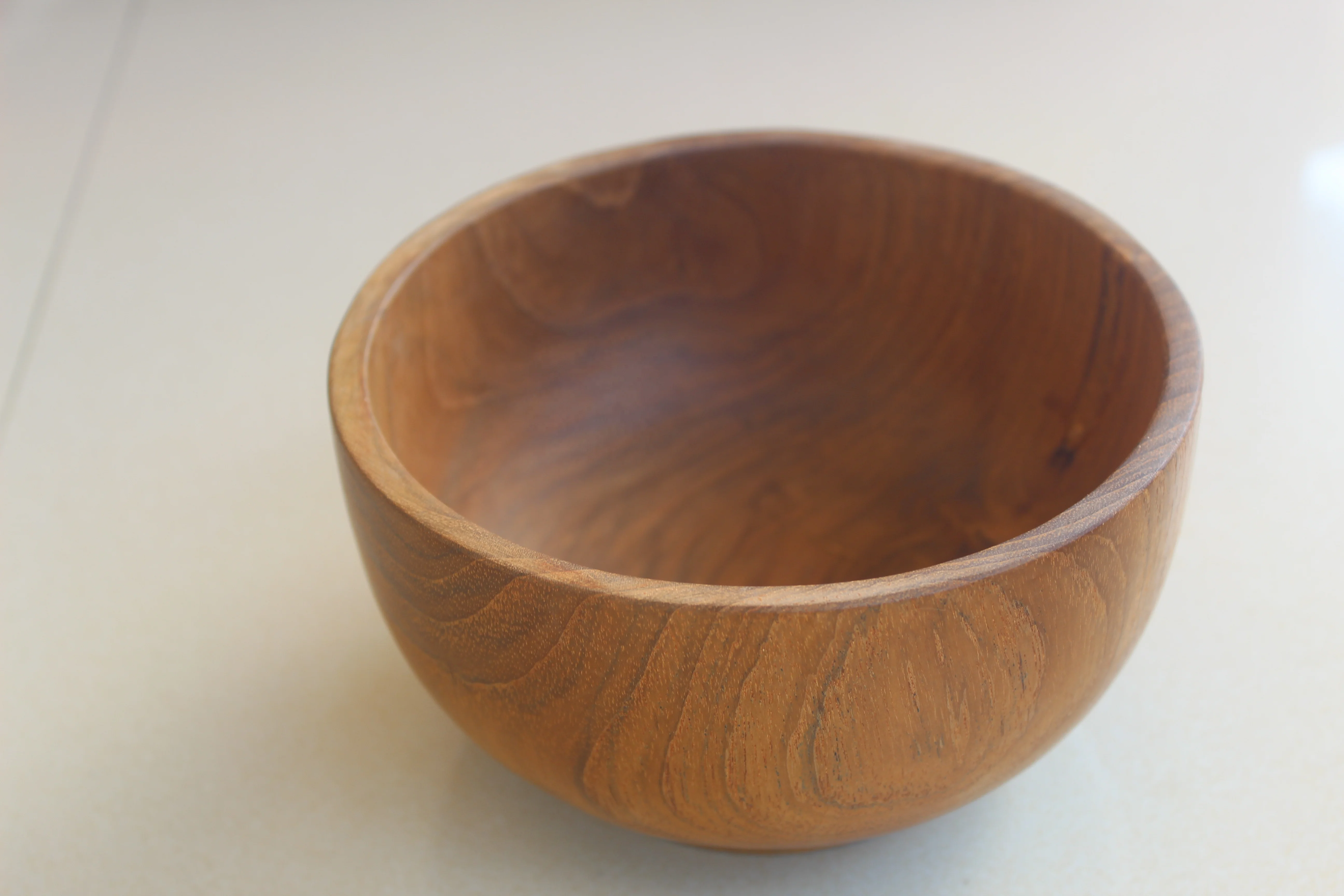 Handmade of Wooden Bowl original from Bali Indonesia these product are produced by family business here in Bali